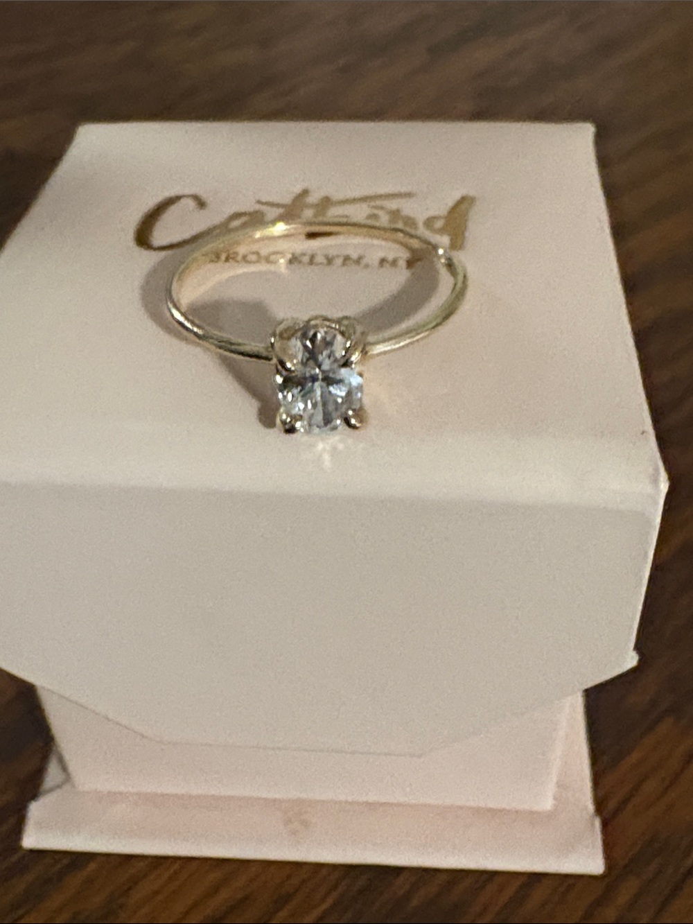 Catbird 14k Yellow Gold Swan Oval Lab-Grown Diamond Ring — 0.74 ct w/ IGI papers - Picture 7 of 17